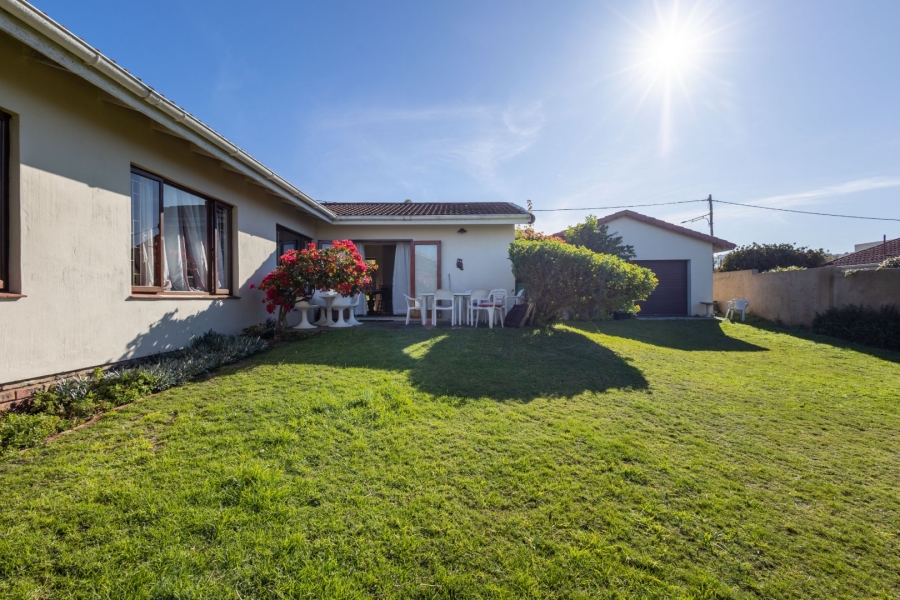 3 Bedroom Property for Sale in Upper Robberg Western Cape